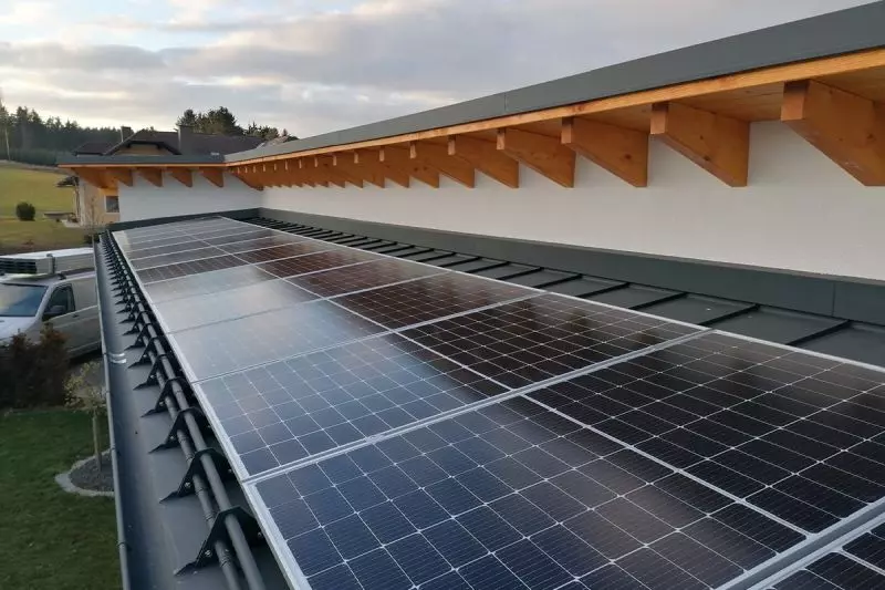 Foerderungen fuer Photovoltaik EPS Modern Electric