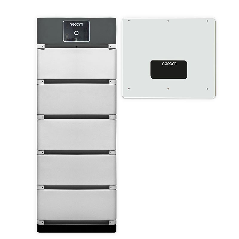 Sie sehen einen Stromspeicher von neoom, Stromspeicher STAAK mit NEEO, erhaeltlich bei EPS Modern Electric.